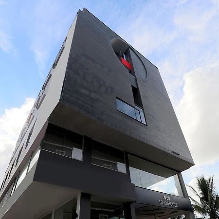 Super Townhouse Reva College University Yelahanka 外观 照片